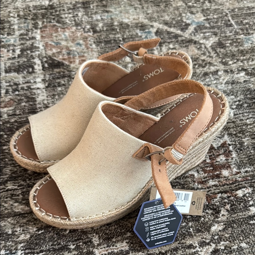 Toms Tan Espadrilles Comfortable Canvas Footwear